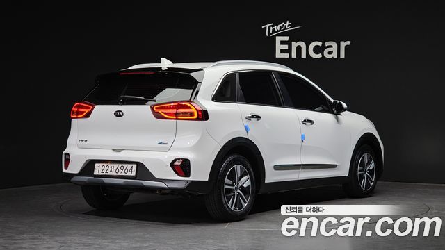 Kia Niro 2020 — photo 2