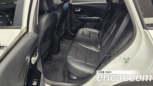 Kia Niro 2020 — photo 18