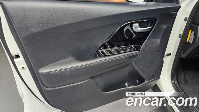 Kia Niro 2020 — photo 14
