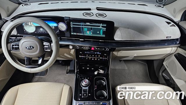 Kia Canival 2021 — photo 10