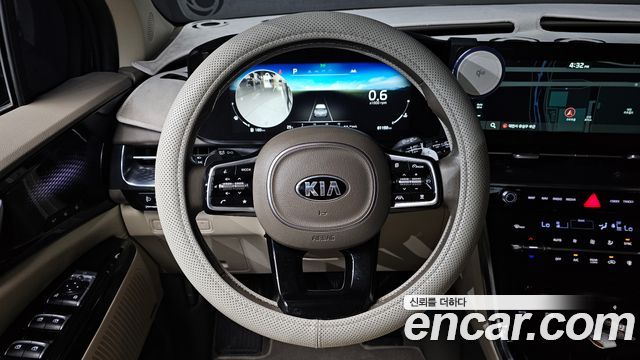 Kia Canival 2021 — photo 19