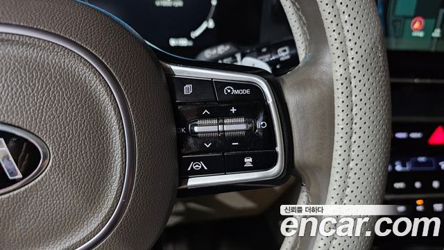 Kia Canival 2021 — photo 25