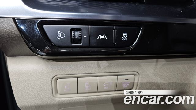 Kia Canival 2021 — photo 30