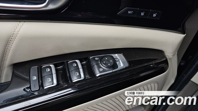 Kia Canival 2021 — photo 31