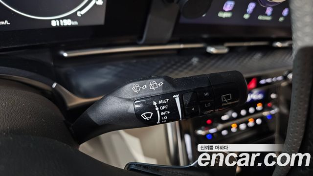 Kia Canival 2021 — photo 32