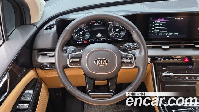 Kia Canival 2021 — photo 19