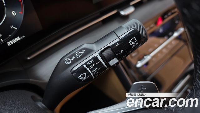 Kia Canival 2021 — photo 27