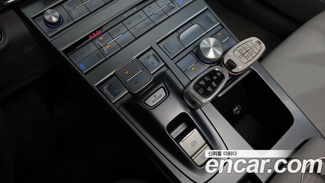 Hyundai Nexo 2023 — photo 12