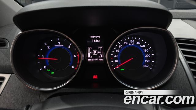 Hyundai AVANTE 2014 — photo 8