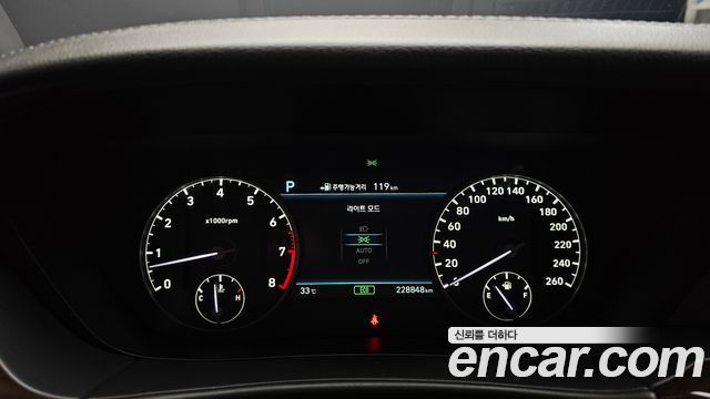 Genesis EQ900 2017 — photo 11
