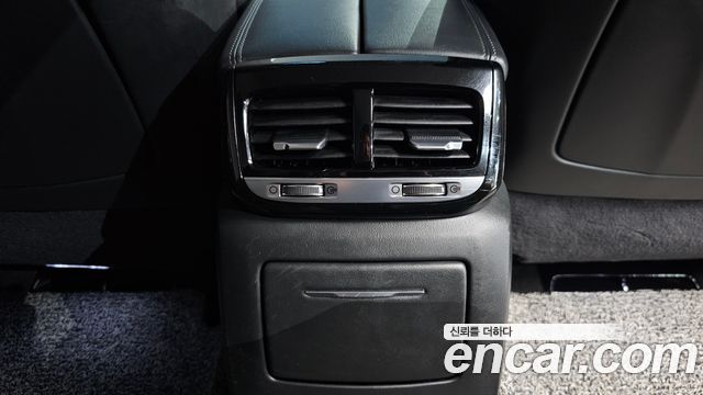 Genesis EQ900 2017 — photo 23