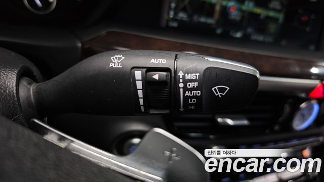 Genesis EQ900 2017 — photo 27