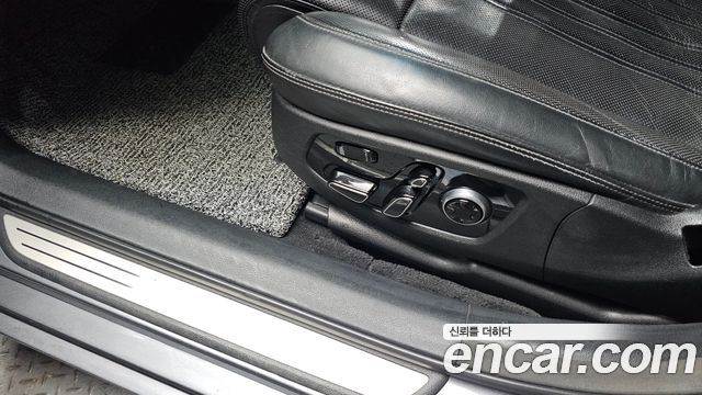 Genesis EQ900 2017 — photo 31