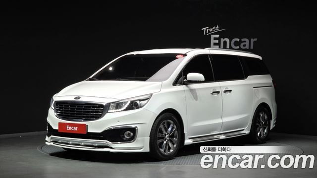 Kia Canival 2018 — photo 1