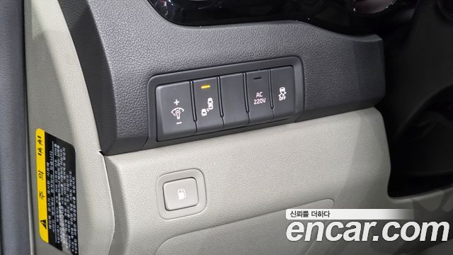 Kia Canival 2018 — photo 15