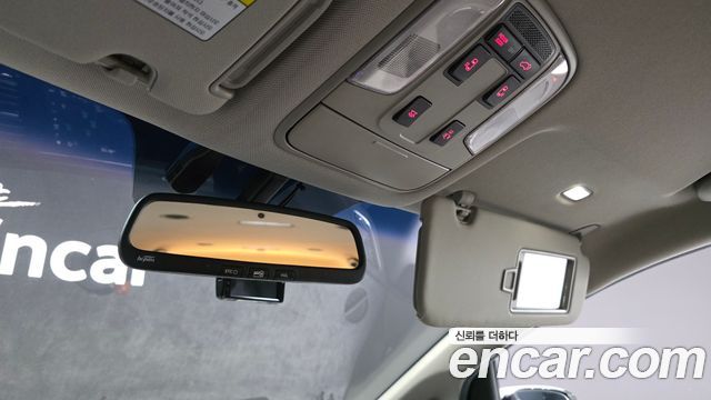 Kia Canival 2018 — photo 19
