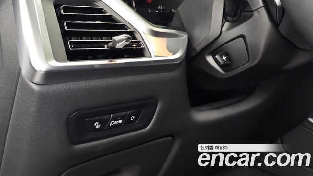 BMW X5 2026 — photo 29