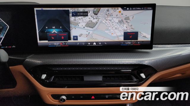 BMW 3-Series 2025 — photo 18