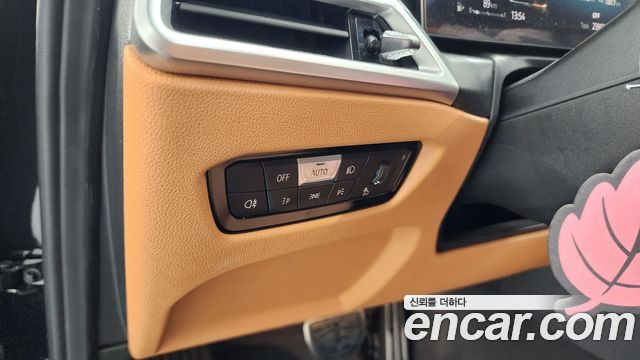 BMW 3-Series 2025 — photo 26