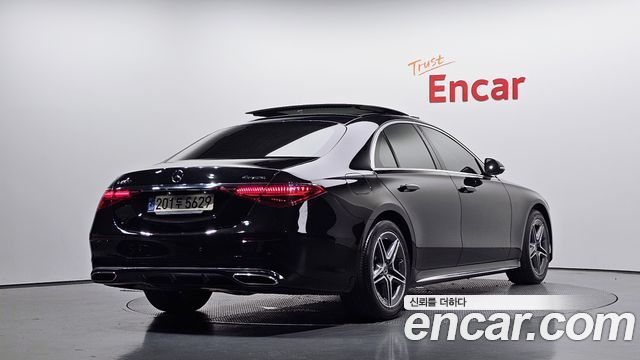 Mercedes-Benz S-Class 2022 — photo 2
