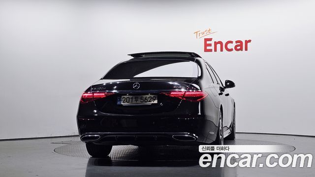 Mercedes-Benz S-Class 2022 — photo 4