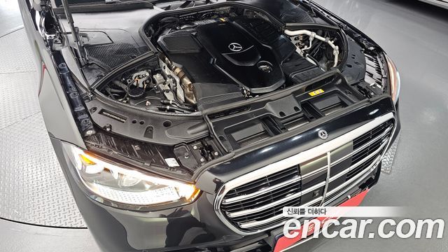 Mercedes-Benz S-Class 2022 — photo 6