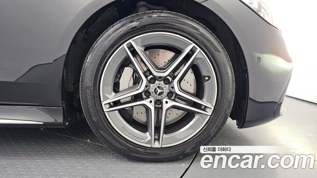 Mercedes-Benz S-Class 2022 — photo 7