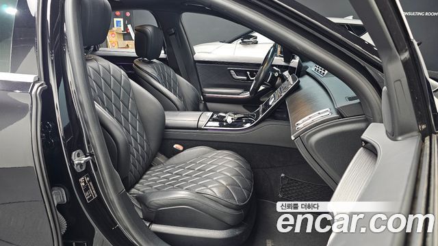 Mercedes-Benz S-Class 2022 — photo 16
