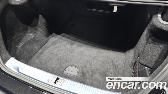 Mercedes-Benz S-Class 2022 — photo 27