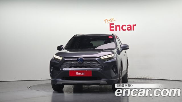 Toyota RAV4 2023 — photo 3