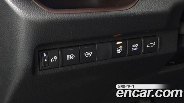 Toyota RAV4 2023 — photo 15