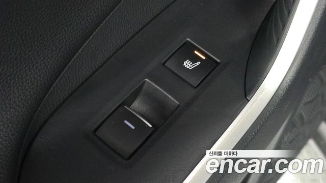 Toyota RAV4 2023 — photo 17