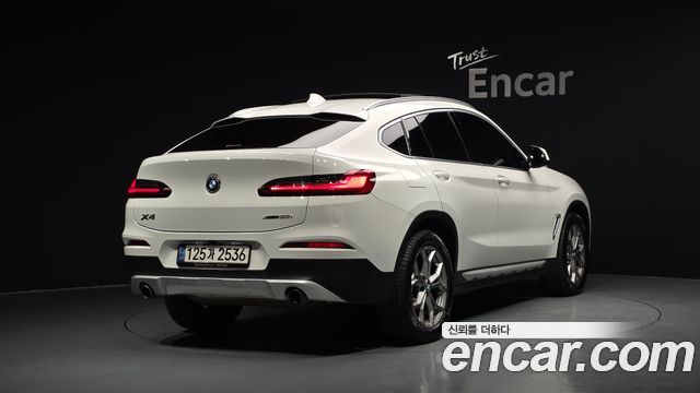 BMW X4 2021 — photo 2