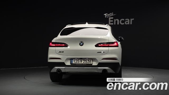 BMW X4 2021 — photo 4
