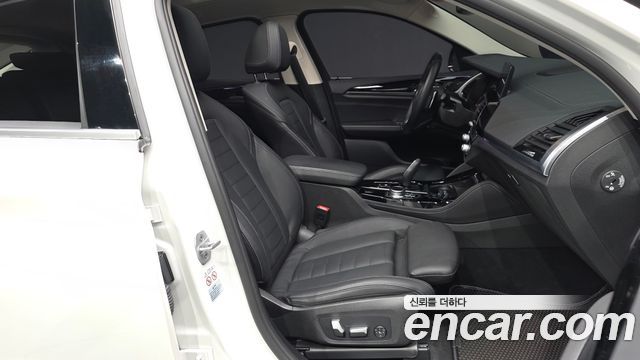 BMW X4 2021 — photo 17