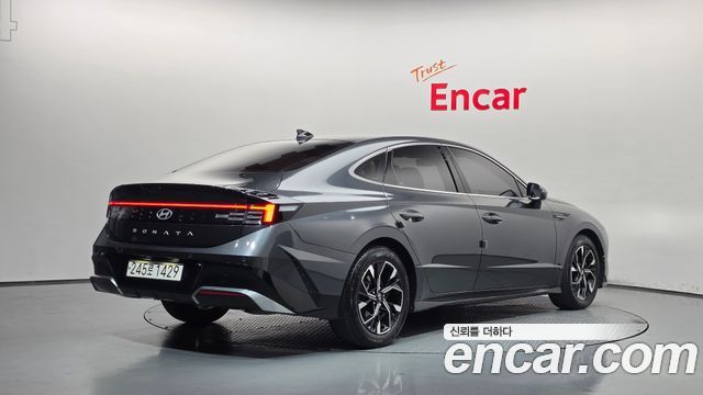 Hyundai Sonata 2024 — photo 2