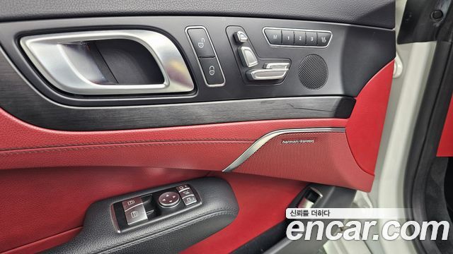 Mercedes-Benz SL-Class 2015 — photo 17