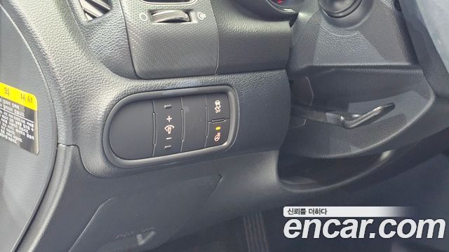 Kia K3 2016 — photo 22