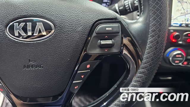 Kia K3 2016 — photo 26