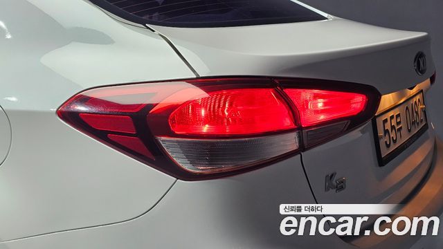 Kia K3 2016 — photo 9