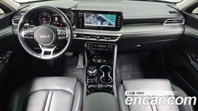 Kia K5 2022 — photo 10