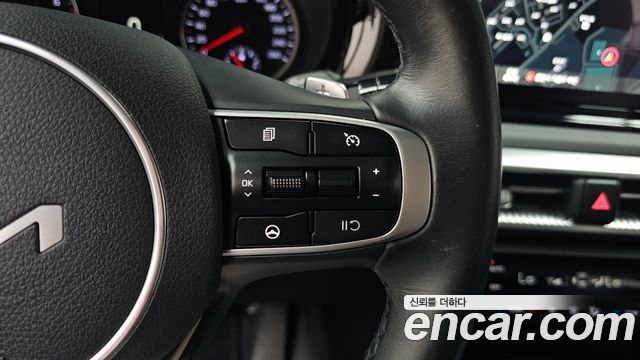 Kia K5 2022 — photo 22