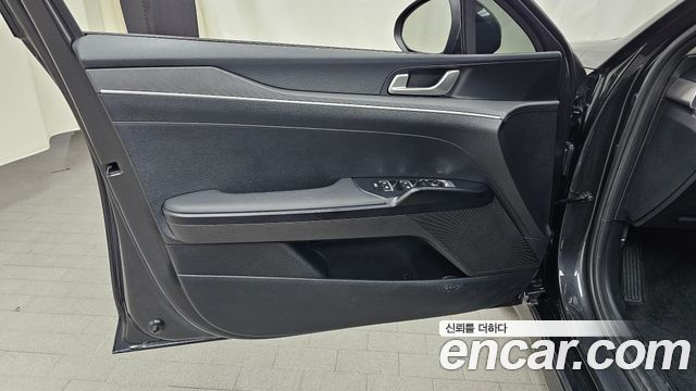 Kia K5 2022 — photo 14