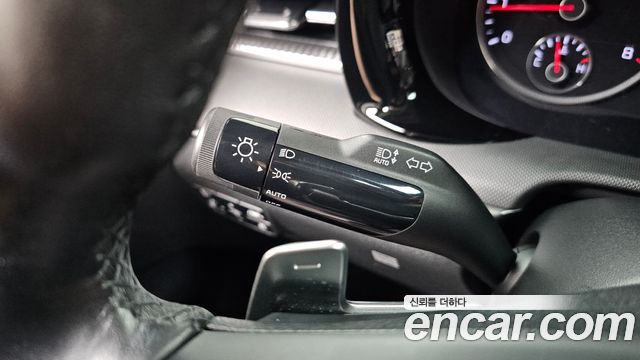 Kia K5 2022 — photo 29