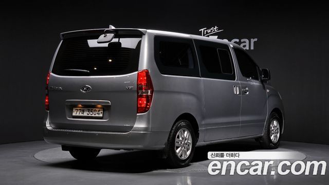 Hyundai Starex 2017 — photo 2