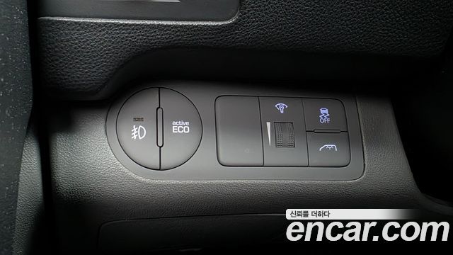 Hyundai Starex 2017 — photo 24