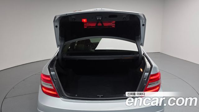 Mercedes-Benz C-Class 2012 — photo 20