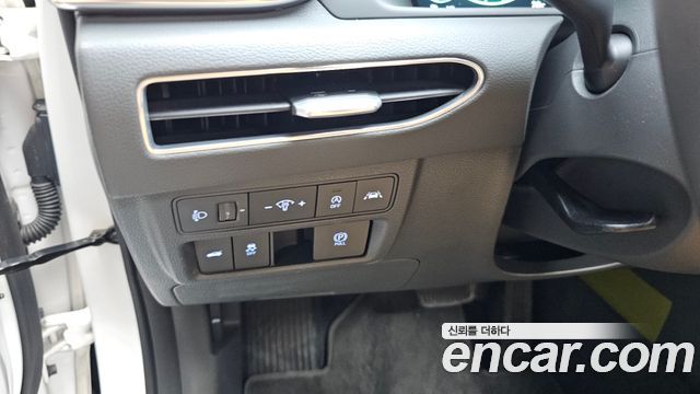 Hyundai Sonata 2020 — photo 28