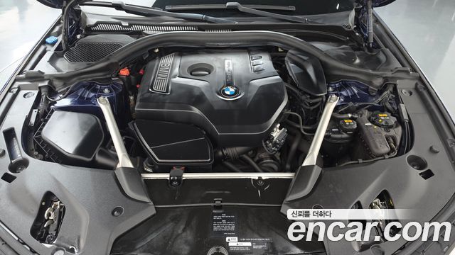 BMW 5-Series 2018 — photo 6