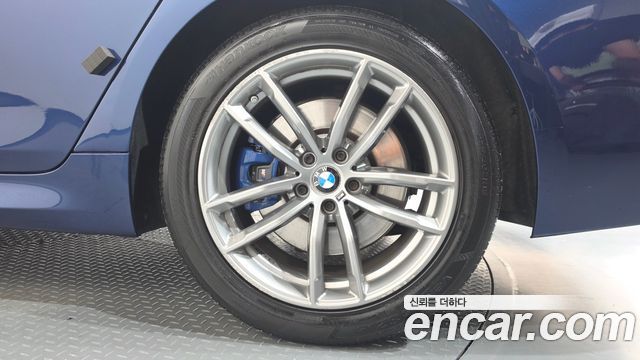BMW 5-Series 2018 — photo 7